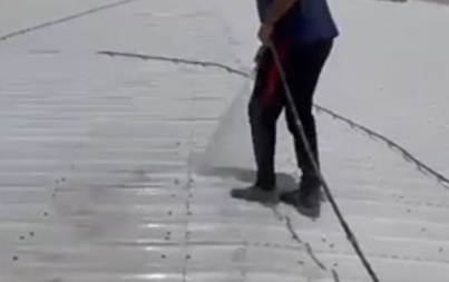 איטום תפר בגג איסכורית עם סרט בוטילי פליז (בד) ומריס 250