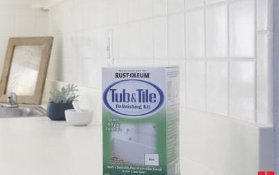 חידוש אריחי קרמיקה במטבח עם צבע Tub & Tile